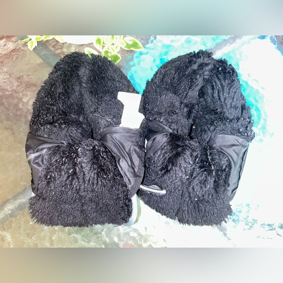 Kamik | black snowbug winter boots | size 6 - Picture 6 of 11